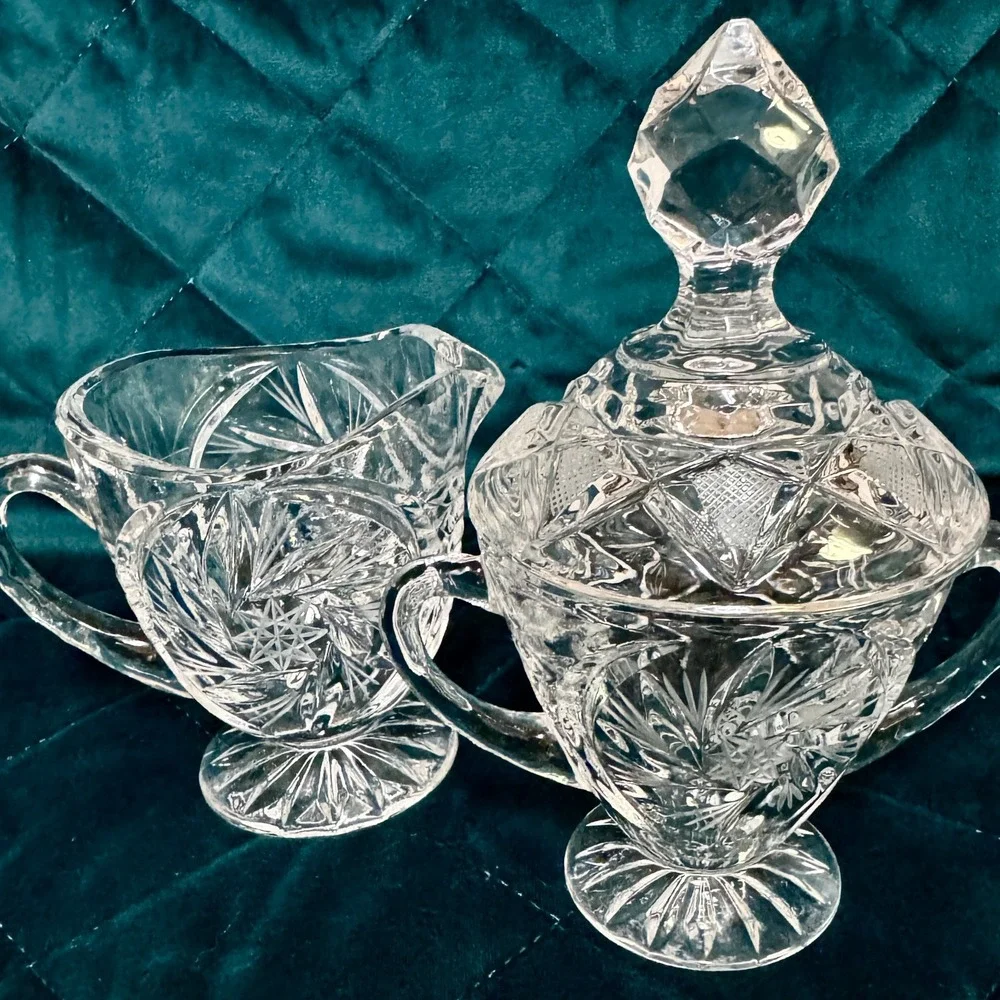 Vintage‎ Cut Glass Creamer & Sugar Set w/ Lid Starburst Pattern Pedestal Footed